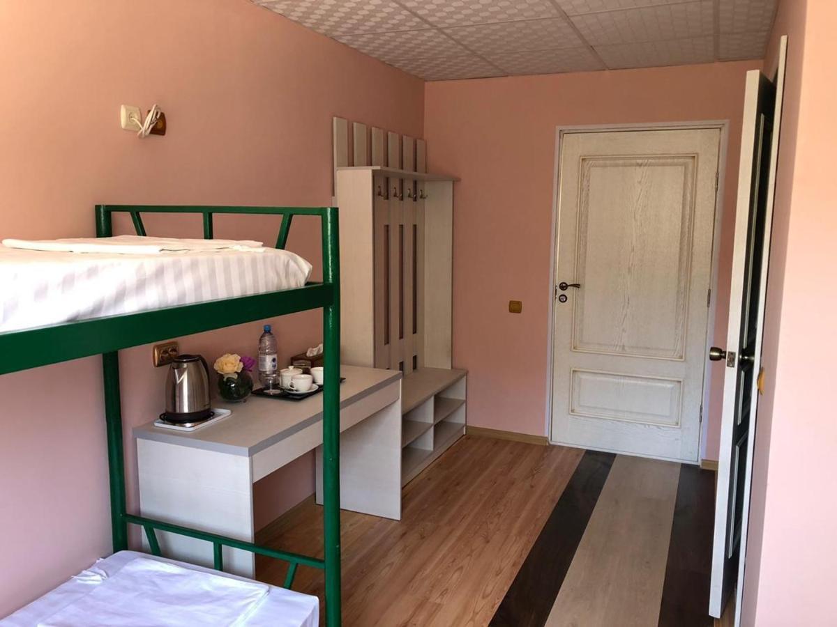 Hostel Mandarin Актау Екстер'єр фото